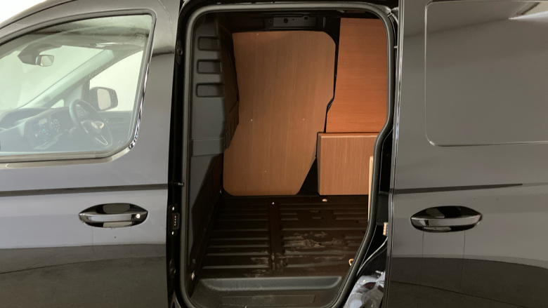 Volkswagen Caddy Cargo C20 Diesel 2.0 TDI 122PS Commerce Pro Van DSG [Tech Pack]